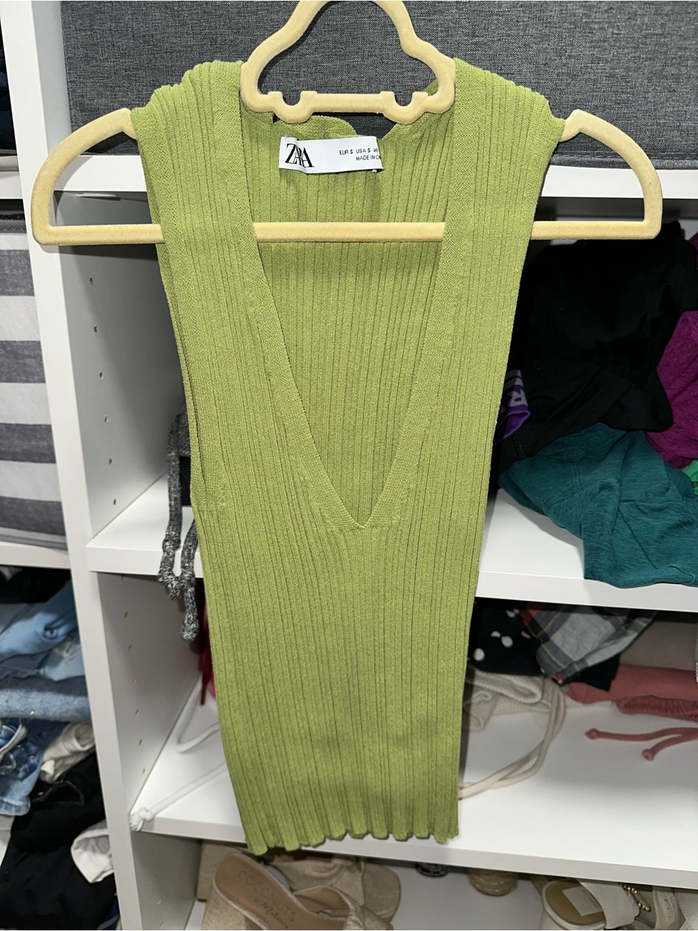 Zara Lime Ribbed V-Neck Sleeveless Sweater